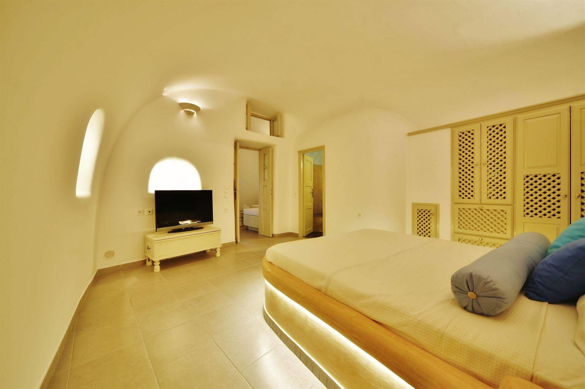 Chroma Suites Ия Экстерьер фото
