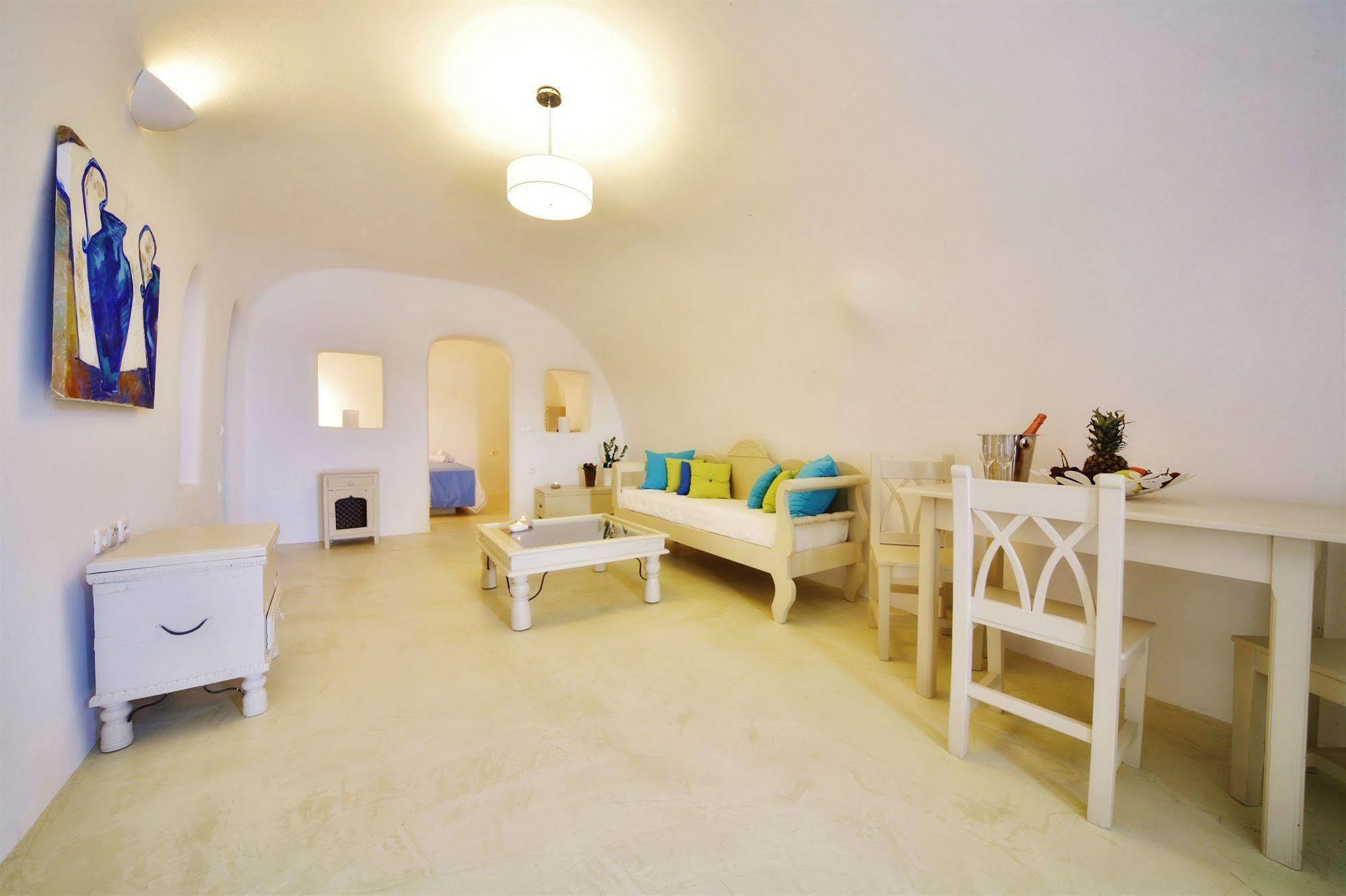 Chroma Suites Ия Экстерьер фото