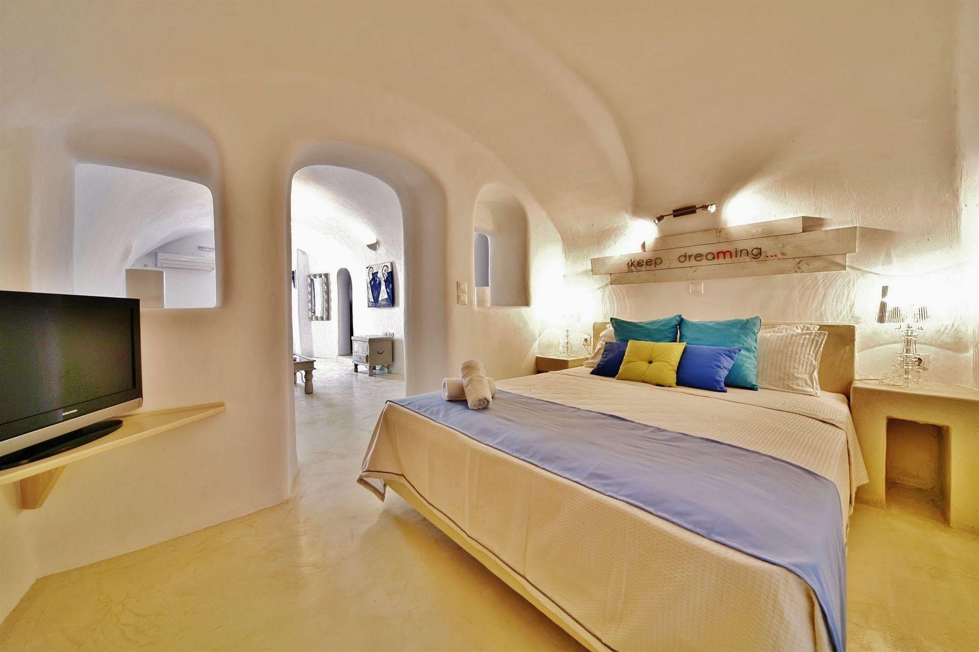 Chroma Suites Ия Экстерьер фото